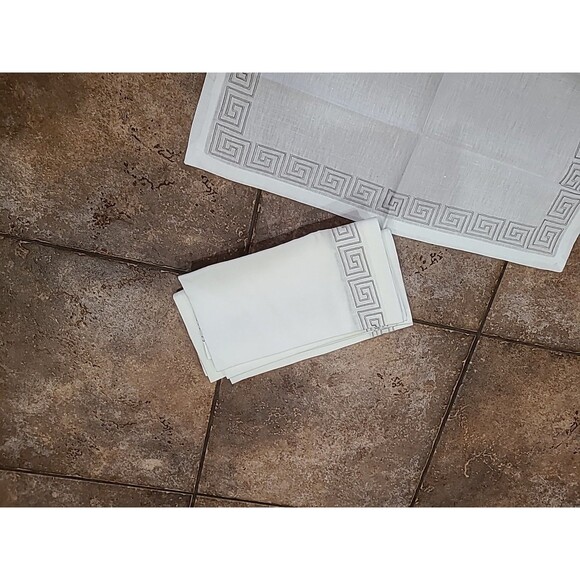 TAHARI HOME NAPKINS (8) WHITE SILVER BORDER  20 X 20 100% COTTON - Picture 3 of 7
